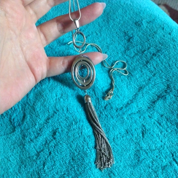 Long silver necklace with tassel - Picture 2 of 3